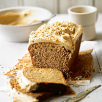 Banana cake with peanut butter frosting
