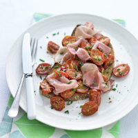 Mediterranean ham and tomatoes on toast