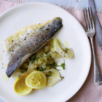 Seared sea bass with fennel and lemon