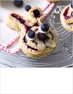 waitrose-easter-kids-blueberry-bunny-scones