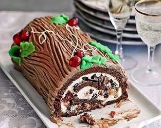 Heston's chocolate Christmas cake