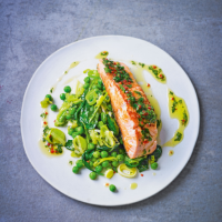 Citrus salmon with peas & spinach