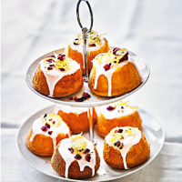 Martha Collison's mini lemon & rose cakes