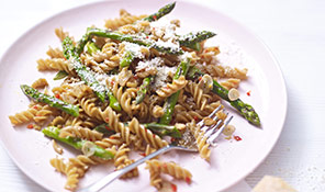 Chargrilled asparagus pasta 