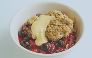 Raspberry-and-Blueberry-Crumble318x200