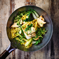 Chicken with pak choi & noodles