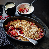 Cranberry and marzipan crumble