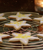 Golden star biscuits