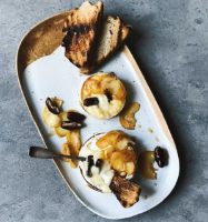 Baked Camembert with caramelised apples and figs
