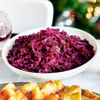 Red cabbage with sloe gin and juniper