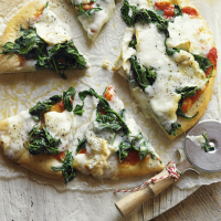 Spinach and goat's cheese pizza