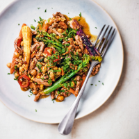 Stir fried beef with curried chickpeas
