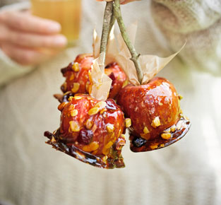 Crunchy maple toffee apples