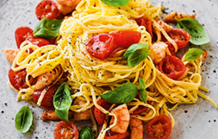 vermicelli pasta with prawns, tomatoes and garlic