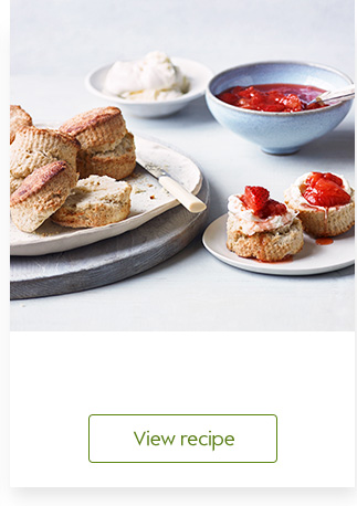 Almond scones with strawberry compote