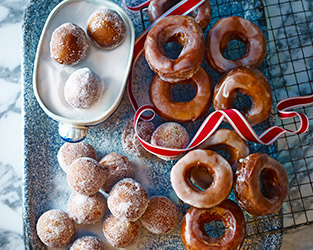 Gingerbread-spiced doughnuts with lemon glaze