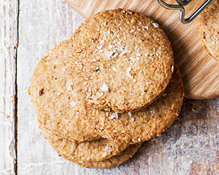 Oat and black pepper biscuits