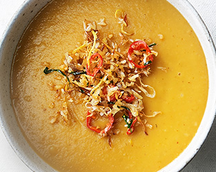 Parsnip soup with Thai flavours