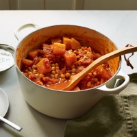 Apple, butternut and chick pea curry