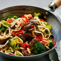 BeefBroccoli-noodles-cropped