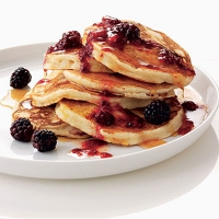 Ricotta pancakes with blackberry butter