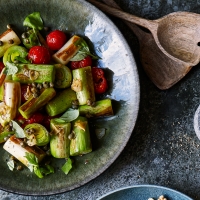 Scorched leeks with tomato and caper dressing