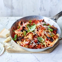 Spaghetti-wih-aubergine-sauce