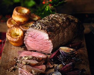 Roast Beef with Red Onions and Beetroot
