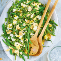 Green bean salad with almonds, dill & feta