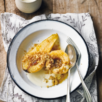 Roasted apples & pears with custard & ginger cookie crumbs