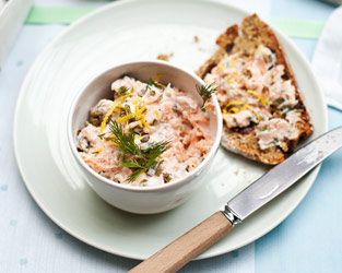 Smoked trout pâté with soda bread