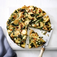 Spinach and ricotta Spanish omelette