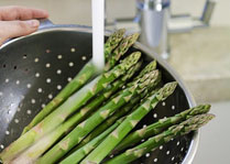 wr19-prepare-asparagus1-209x149-1col